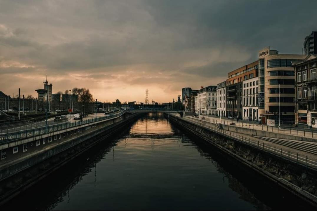 Le Bonheur 1 & 2 Parking Et Wifi Gratuits Daire Charleroi Dış mekan fotoğraf